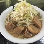 島系本店 - 大盛り細麺！