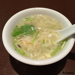 鳳仙花 - 炒飯にセットの玉子スープ