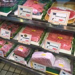 こだわり家 金子精肉店 - お肉も美味しそう