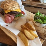 BURGER PRODUCTS 関目店 - 