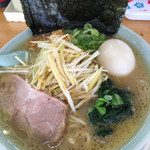 家系家 - ネギラーメン 煮玉子のりトッピング