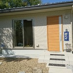 傍家 - お店外観。
