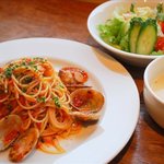 Livingston Cafe - ベーコンと季節の野菜のトマトパスタ