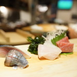 Sushi Akira - さしみ