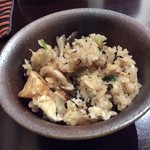 Fukuyaginjirou - 土鍋めし
                        紅葉鯛と焼銀杏
                        ほうじ茶と
                        木ノ子の茶めし
                        