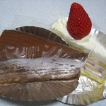 昴 - ショートケーキ、ショコラクリーム各300円