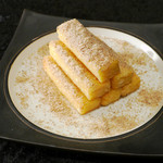 Hot custard cream with golden sesame sugar