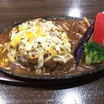 牛舎 - 「とろ～りチーズの焼きカレーハンバーグ」300ｇ　2,100円