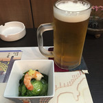 Utagawa - 16/07/29来訪 大分前のことで忘れてしまったのですが、確かドリンク2杯とこの酢の物と刺身と揚げ物の3品で晩酌セット(1,200円)だったような気がします…