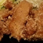 丸屋 - 生姜が効いた味わいのから揚　　2016.9