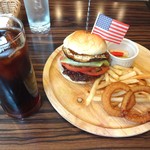 ALBERGO BURGERS ＆ BEER　DINING - 照り焼きエッグバーガーです