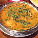 ホタテと空芯菜のカレー(840円)