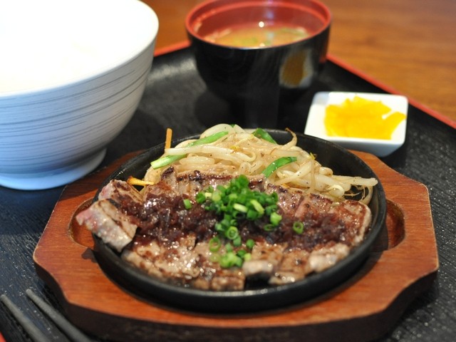 Teppan Diner Kurogane Kannai Bashado - Bashamichi/Steak