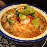 トムヤンクンの細ビーフン入り