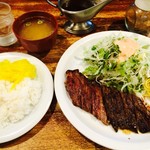 キューブ - ビーフステーキ定食