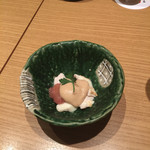 名古屋コーチン 鳥しげ - 付き出し。ササミとイチジクの和え物