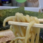 雷神家 - 大橋製麺多摩の特注麺？