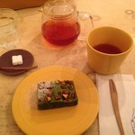 お茶とお菓子 横尾 - 