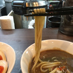 らぁ麺 紫陽花 - 太麺のもちもち感が旨い