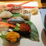 Sushi Hana - 味噌汁も付いてます