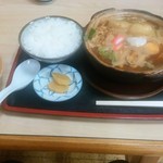 浅田屋 - 味噌煮込、ご飯付き