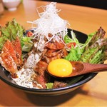 Yakiniku Horumon Kinryuu - 野菜たっぷりローストビーフ丼
