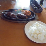 にぐるまやダイニング - 荷車屋特選ハンバーグ９３０円+セット６３０円