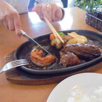 にぐるまやダイニング - 荷車屋特選ハンバーグ９３０円+セット６３０円