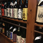 兆路 - 入店したらお酒の瓶がお出迎え★