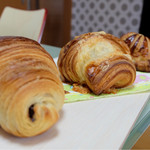 スーリープー - チョコクロワッサン、クロワッサンブランチ、スコッチエッグパイ