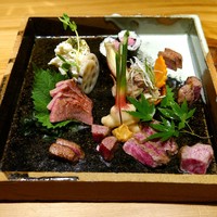 吉祥寺 三うら - 伊万里牛盛り合わせ  (2,780円)