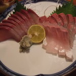 オカヤ食堂 - ハマチとカンパチです。