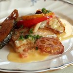 Petit Chambre - Aランチ・魚料理 “カマス、甘鯛、レンコダイ(連子鯛)のポワレ”