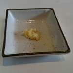 らーめん龍の涙 - 白醤油の究極のトッピング「生姜」
      (味がガラッと変わるのだ)