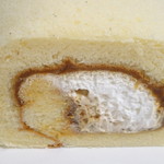 ハッピーベリー - ほろにがキャラメルロール（半分個）