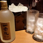 徳樹庵 - 徳樹庵　焼酎ボトル1990円+税