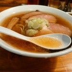 翔鶴 - 【2016.10.9(日)】醤油チャーシューメン(大盛・225g)890円