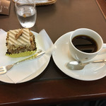 ウエスト ベイカフェ ヨコハマ - モカバタークリームとブレンドコーヒーのセット 1,296円