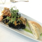 Roy's - マカブア産手長海老フライと自家製イカスミパスタ