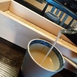 蕎麦や・徳田 - トロトロの蕎麦湯。ここまで濃い物は初めて