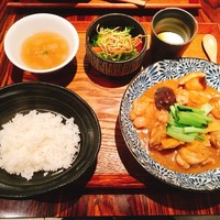 中華旬彩 森本 - 本日のランチ 鶏肉の煮込み