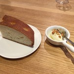 スガハラ - パン（フォカッチャ） + マスカルポーネ