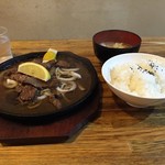 キッチンフレンズ - 牛ハラミ定食￥９３０