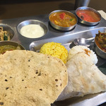 南インド家庭料理 カルナータカー - いつものセット