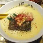 パイナップルラーメン屋さん　パパパパパイン - ナマナマパイン（温かいの）