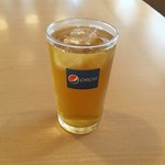 ジョイフル - ドリンクバーの緑茶