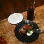 トラットリア イル レガーロ - ど、ど、どるちぇ、アイス珈琲