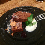 トラットリア イル レガーロ - ど、ど、どるちぇ