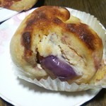 パン工房 ブランジェリーケン - 桃　チーズケーキ風