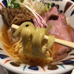鶏 soba 座銀 本店 - 牛の海水浴(850円)麺リフト